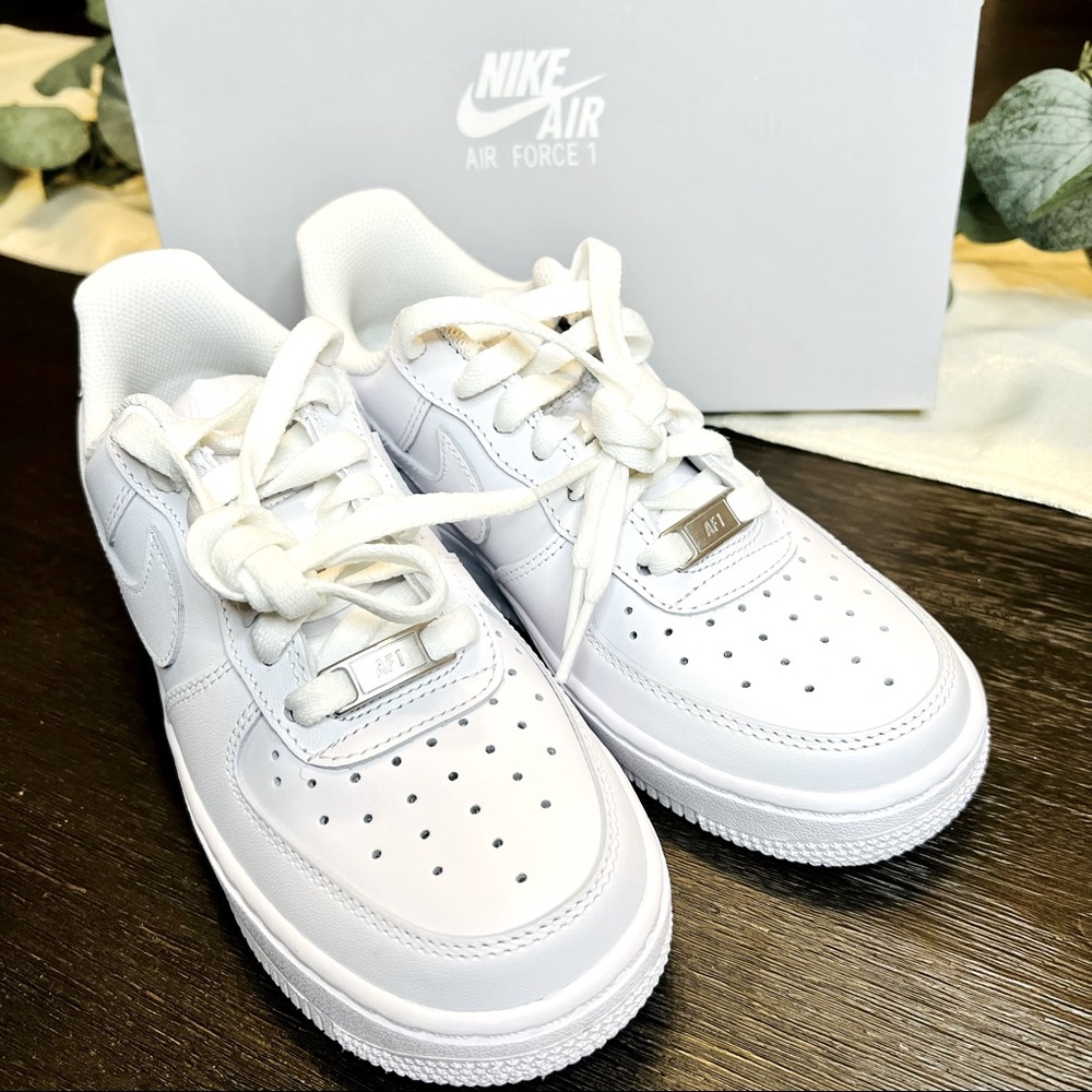 🚫 SOLD 🚫 White Nike Air Force 1